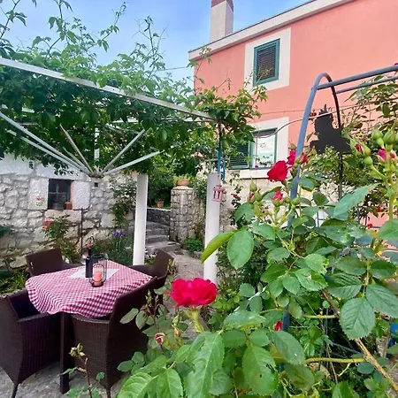 Flower House In Kozica